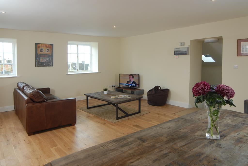 Unicorn Aparthotel Suites Stow-on-the-Wold ภายนอก รูปภาพ