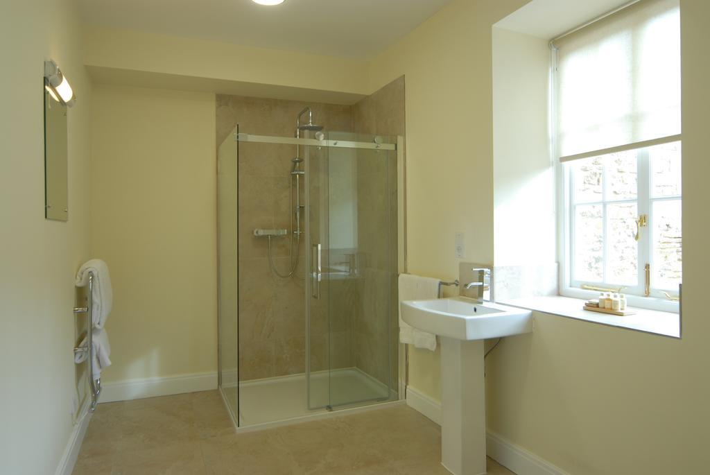 Unicorn Aparthotel Suites Stow-on-the-Wold ภายนอก รูปภาพ