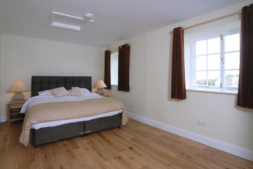 Unicorn Aparthotel Suites Stow-on-the-Wold ภายนอก รูปภาพ