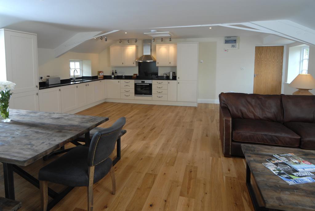 Unicorn Aparthotel Suites Stow-on-the-Wold ภายนอก รูปภาพ