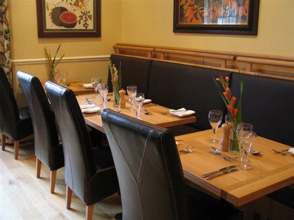 Unicorn Aparthotel Suites Stow-on-the-Wold ภายนอก รูปภาพ