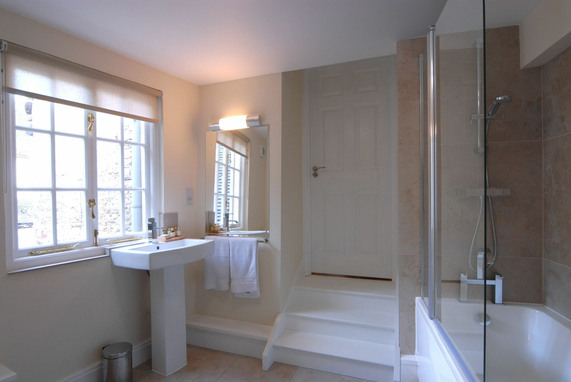 Unicorn Aparthotel Suites Stow-on-the-Wold ภายนอก รูปภาพ